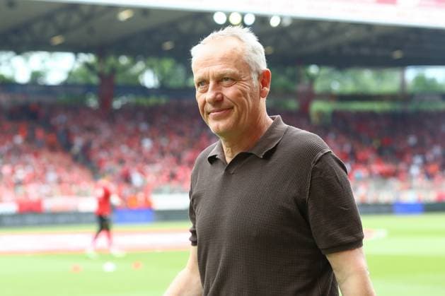 18 05 2024, xtgx, Soccer 1 Bundesliga, 1 FC Union Berlin SC Freiburg emspor, v l Christian Streich Freiburg, Trainer Portrait, Portraet, Einzelbild DFL DFB REGULATIONS PROHIBIT ANY USE OF PHOTOGRAPHS as IMAGE SEQUENCES and or QUASI VIDEO Berlin