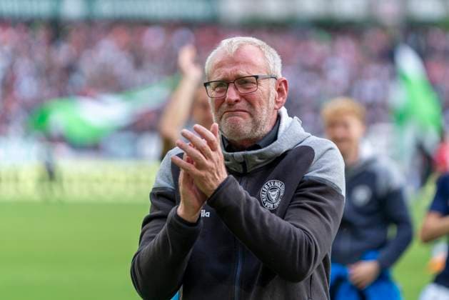 Uwe Stoever Holstein Kiel, Managing Director Sport GER, Hannover 96 vs Holstein Kiel, Football, Bundesliga 2, Matchday 34, Season 2023 2024, 19 05 2024 DFL REGULATIONS PROHIBIT ANY USE OF PHOTOGRAPHS AS IMAGE SEQUENCES AND OR QUASI VIDEO Hannover 96 vs Holstein Kiel, Football, Bundesliga 2, Matchday 34, Season 2023 2024, 19 05 2024 Hannover Copyright: xEibner-Pressefoto FabioxDeinertx EP_FDT