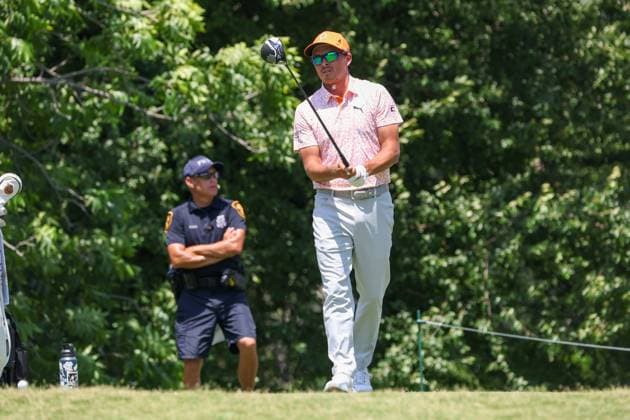 FORT WORTH, TX - MAY 26: Rickie Fowler (USA) hits from the 12th tee during the Charles Schwab Challenge on May 26, 2024 at Colonial Country Club in Fort Worth, TX. (Photo by George Walker Icon Sportswire) GOLF: MAY 26 PGA, Golf Herren Charles Schwab Challenge EDITORIAL USE ONLY Icon240526057