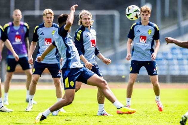 240604 Sebastian Nanasi of the Swedish men s national football team during a training session on June 4, 2024 in Malmö Photo Petter Arvidson BILDBYRAN kod PA PA0820 bbeng fotboll football soccer fotball träning practice training sverige sweden sverige a  Copyright: PETTERxARVIDSON BB240604PA052