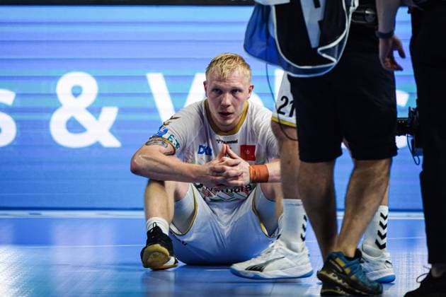Magnus Saugstrup SC Magdeburg, 23 disappointed disappointment after defeat GER, SC Magdeburg vs Aalborg Handbold, Handball, EHF Champions League, Semifinal 1, Season 2023 2024, 08 06 2024 GER, SC Magdeburg vs Aalborg Handbold, Handball, EHF Champions League, Semifinal 1, Season 2023 2024, 08 06 2024 Koeln Copyright: xEibnerxPressefoto MarcelxvonxFehrnx EP_MFN
