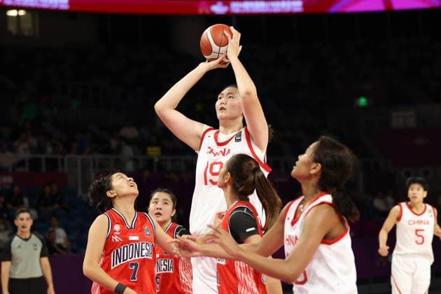 2026 FIBA Women’s Basketball World Cup: Chinese player Zhang Ziyu is 2.20 metres tall