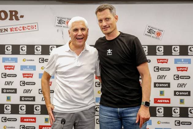 Head of Sport Andreas Bornemann Head Coach Alexander Blessin Pauli Germany , Hamburg , Millerntorstadion , Football , Bundesliga , Bundesliga 2 , FC St. Pauli , Introduction of Head Coach Alexander Blessin