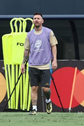 Argentina s forward Lionel Messi takes part in a training session ahead the match against Colombia for the Copa America USA 2024 final match, at Florida International University FIU , Miami, on July 13, 2024 MIAMI UNITED STATES Copyright: xALEJANDROxPAGNIx