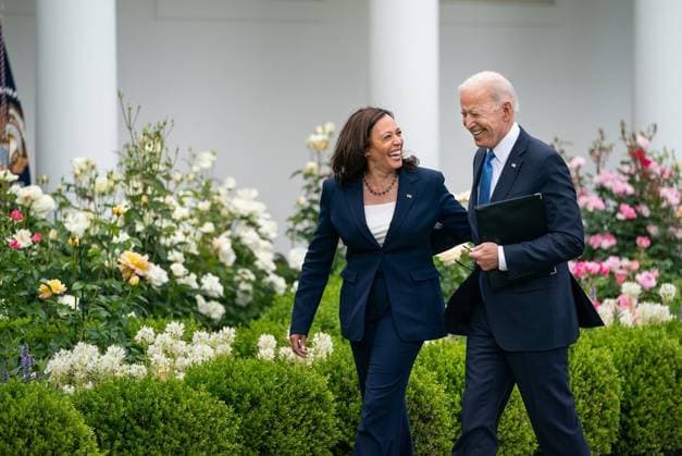 July 21, 2024, Washington, District of Columbia, USA: JOE BIDEN and KAMALA HARRIS in the Rose garden at the White House. Washington USA - ZUMAla2_ 20240721_zaa_la2_003 Copyright: xLaxNacionx