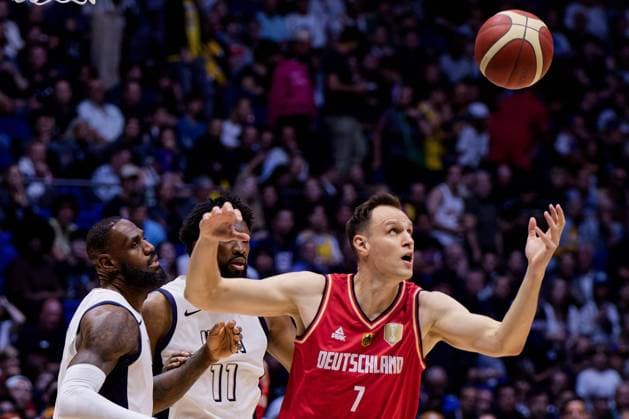 London, England, July 22 2024: Johannes Voigtmann (7 Germany) in action during the USA Basketball Showcase game between USA and Germany at The O2 Arena in London, England. (Pedro Porru SPP) Copyright: xPedroxPorrux xSPPx spp-en-PePoSp-4F8A2007