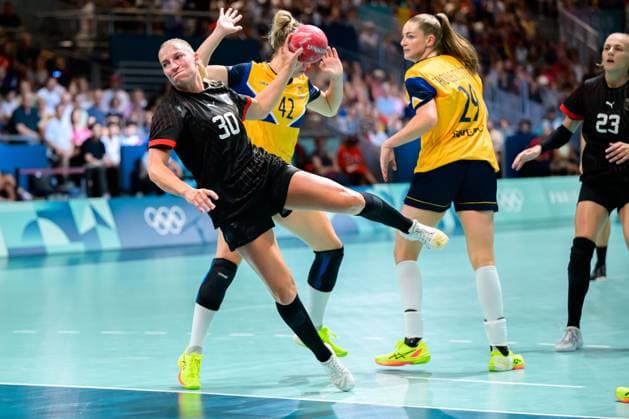 Paris, France Handball Women Preliminary Round Group A Sweden Germany Jenny Behrend Germany Paris South Paris Arena 6 France