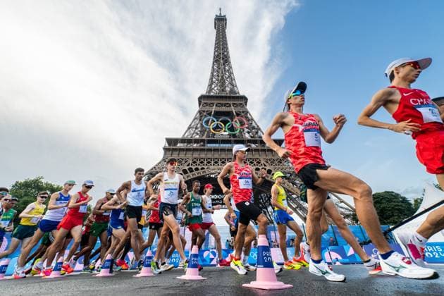 240801 Perseus Karlström of Sweden competes in men s 20 km race walk during day 6 of the Paris 2024 Olympic Games on August 1, 2024 in Paris Photo Vegard Grott BILDBYRAN code VG VG0641 olympic games olympics os ol olympiska spel olympiske leker paris 2024 paris os paris ol bbeng race walk kappgang sweden sverige  Copyright: VEGARDxGRoTT BB240801VG003