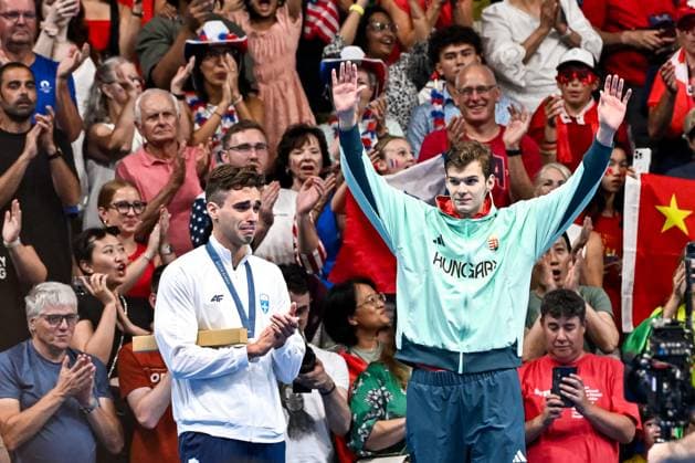 Hubert Kos of Hungary celebrates after winning the gold medal in the swimming 200m Backstroke Men Final during the Paris 2024 Olympic Games, Olympische Spiele, Olympia, OS at La Defense Arena in Paris (France), August 01, 2024. Giorgio Scala