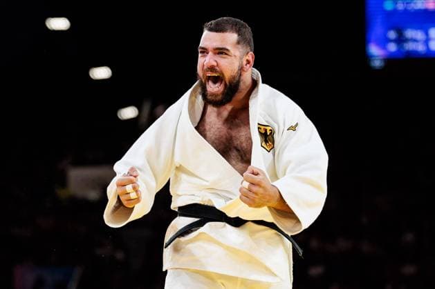 FRA, Paris, Olympic Games Paris 2024, 03 08 2024, Judo Mixed Team Quarterfinals, Champ de Mars Arena Erik Abramov Germany, white, 90kg cheers after the victory Copyright: HMBxMedia SteffiexWunderl