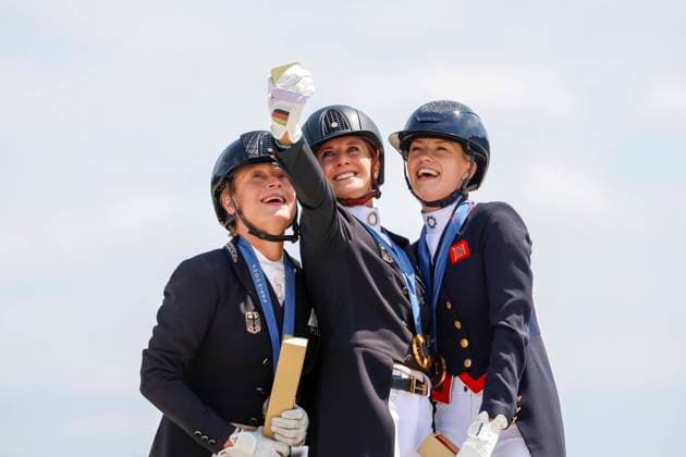 PARIS Olympic Summer Games Olympic Summer Games 2024, PARIS Olympic Summer Games Olympic Summer Games 2024 VON BREDOW WERNDL Jessica GER , WERTH Isabell GER , FRY Charlotte GBR Medal ceremony Award ceremony Medals Individual Final Grand Prix Freestyle Freestyle Paris, Palace of Versailles, Château de Versailles 04 August 2024