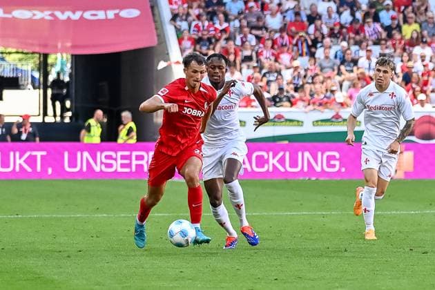 Max Rosenfelder SC Freiburg, 37 on the ball GER, SC Freiburg AC Florence, Football, Season 2024 2025, Test match, 10 08 2024 GER, SC Freiburg AC Florence, Football, Season 2024 2025, Test match, 10 08 2024 Freiburg Copyright: xEibner-Pressefoto ThomasxHessx EP_THS