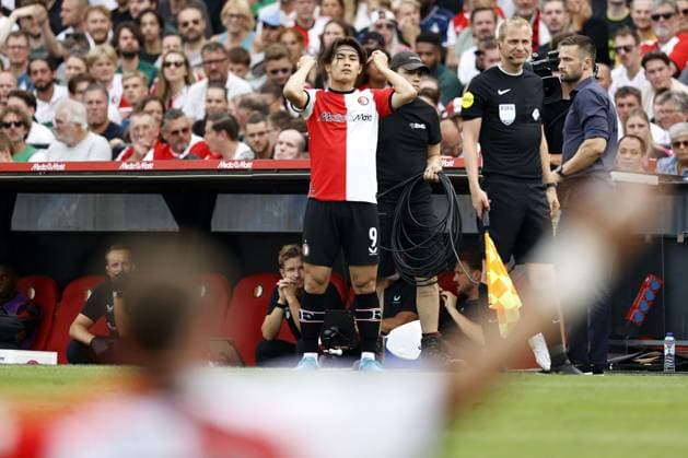 ROTTERDAM - Ayase Ueda of Feyenoord during the Dutch Eredivisie match between Feyenoord and Willem II at Feyenoord Stadion de Kuip on August 10, 2024 in Rotterdam, Netherlands. ANP MAURICE VAN STEEN Dutch Eredivisie 2024 25 xVIxANPxSportx xxANPxIVx 505698716 originalFilename: 505698716