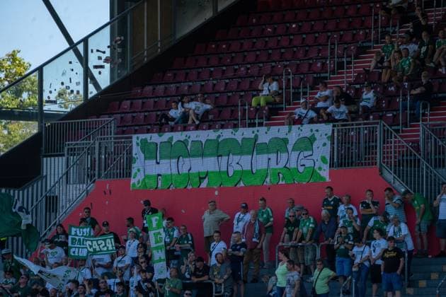 11 08 2024, xhfmx, Fußball Regionalliga Suedwest, FSV Mainz 05 U23 FC 08 Homburg emspor, Fans in Mainz DFL DFB REGULATIONS PROHIBIT ANY USE OF PHOTOGRAPHS as IMAGE SEQUENCES and or QUASI VIDEO Mainz