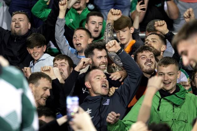 UEFA Europa League Third Qualifying Round Second Leg, Tallaght Stadium, Dublin 15 8 2024 Shamrock Rovers vs Celje Shamrock Rovers head coach Stephen Bradley celebrates with fans after the game Stephen Bradley celebrates with fans after the game 15 8 2024  Copyright: x INPHO LaszloxGeczox LG_004534