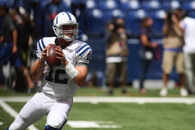 NFL, American Football Herren, USA 2012: Rams vs Colts AUG 12 August 12, 2012: Indianapolis Colts quarterback Andrew Luck (12) warms up before an NFL game between the St. Louis Rams and the Indianapolis Colts at Lucas Oil Stadium in Indianapolis, IN.(Credit Image: Pat Lovell Cal Media) Indianapolis Indiana United States EDITORIAL USE ONLY Copyright: xx ZUMA-20120812_zaf_c04_027.jpg PatxLovellx csmphoto628216