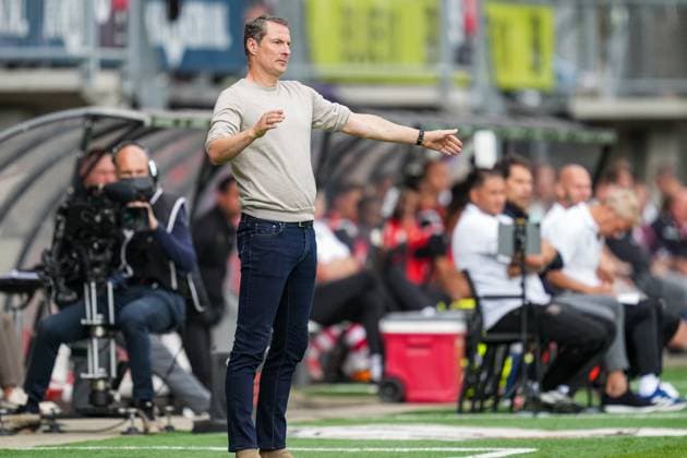 Eredivisie: Sparta Rotterdam v Feyenoord Rotterdam - Feyenoord coach Brian Priske during the third match of the Eredivisie season 2024 2025. The match is set between Sparta Rotterdam and Feyenoord at Het Kasteel on 25 August 2024 in Rotterdam, The Netherlands. Copyright: xYannickxVerhoevenx