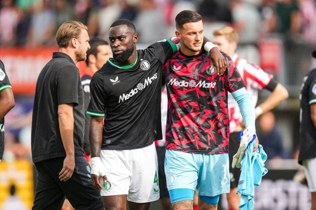 Eredivisie: Sparta Rotterdam v Feyenoord Rotterdam - Lutsharel Geertruida of Feyenoord, Feyenoord keeper Justin Bijlow during the third match of the Eredivisie season 2024 2025. The match is set between Sparta Rotterdam and Feyenoord at Het Kasteel on 25 August 2024 in Rotterdam, The Netherlands. Copyright: xYannickxVerhoevenx