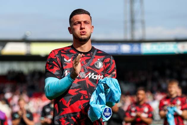 2024-08-25 Sparta Rotterdam v Feyenoord - Dutch Eredivisie ROTTERDAM, NETHERLANDS - AUGUST 25: Goalkeeper Justin Bijlow of Feyenoord is emotional during is goodbye to the supporters of Feyenoord during the Dutch Eredivisie match between Sparta Rotterdam and Feyenoord at Sparta-stadion Het Kasteel on August 25, 2024 in Rotterdam, Netherlands. (Photo by Hans van der Valk BSR Agency) Rotterdam Netherlands Content not available for redistribution in The Netherlands directly or indirectly through any third parties. Copyright: xBSRxAgencyx