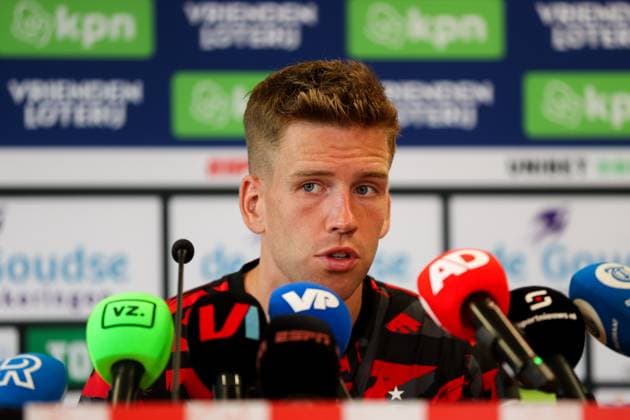 2024-08-25 Sparta Rotterdam v Feyenoord - Dutch Eredivisie ROTTERDAM, NETHERLANDS - AUGUST 25: Gijs Smal of Feyenoord during the press conference, PK, Pressekonferenz during the Dutch Eredivisie match between Sparta Rotterdam and Feyenoord at Sparta-stadion Het Kasteel on August 25, 2024 in Rotterdam, Netherlands. (Photo by Hans van der Valk BSR Agency) Rotterdam Netherlands Content not available for redistribution in The Netherlands directly or indirectly through any third parties. Copyright: xBSRxAgencyx