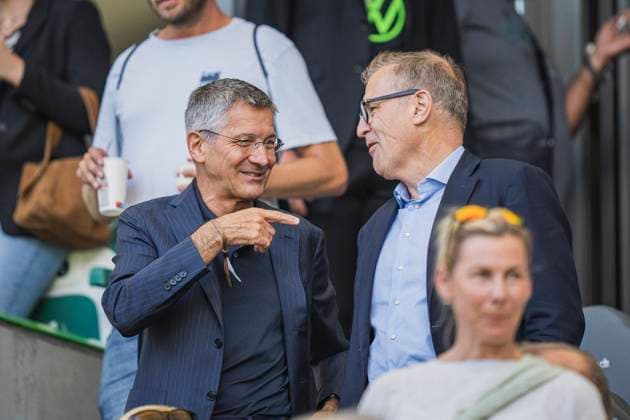 Herbert Hainer FC Bayern Muenchen, President , Jan Christian Dresen FC Bayern Muenchen, Chairman GER, VfL Wolfsburg vs FC Bayern Muenchen, Football, 1 Bundesliga, Matchday 01, Season 2024 2025, 25 08 2024 DFL REGULATES PROHIBIT ANY USE OF PHOTOGRAPHS AS IMAGE SEQUENCES AND OR QUASI VIDEO VfL Wolfsburg vs FC Bayern Muenchen, Football, 1 Bundesliga, Matchday 01, Season 2024 2025, 25 08 2024 Wolfsburg Copyright: xEibner-Pressefoto FabioxDeinertx EP_FDT