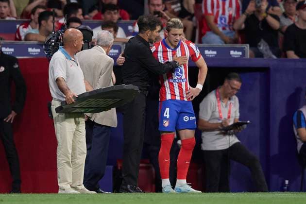 Diego Pablo Simeone, head coach Atletico de Madrid and Conor Gallagher Atletico de Madrid speak, LaLiga, AtlÃ tico Madrid v Girona FC, Civitas Metropolitano, 25 08 2024, Madrid, Spainen Defodi 071 ATMGIR20240825 056 Defodi-071