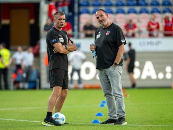 Dieter Jarosch FC Heidenheim, Co Coach , Frank Schmidt FC Heidenheim, Head Coach , GER, FC Heidenheim vs BK Haecken, Football, UEFA Conference League, Playoff second leg, Season 2024 2025, 29 08 2024, Eibner Pressefoto Sascha Walther GER, FC Heidenheim vs BK Haecken, Football, UEFA Conference League, Playoff second leg, Season 2024 2025, 29 08 2024 Heidenheim Copyright: xEibner-Pressefotox EP_EER