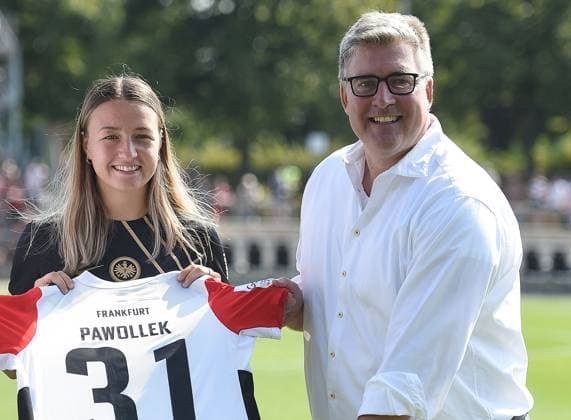 31 08 2024, xhbx, Fußball Google Pixel Frauen Bundesliga, Eintracht Frankfurt FC Carl Zeiss Jena emspor, v l Tanja Pawollek Eintracht Frankfurt Damen , Axel Hellmann Vorstandssprecher Eintracht Frankfurt Fussball AG DFL DFB REGULATIONS PROHIBIT ANY USE OF PHOTOGRAPHS as IMAGE SEQUENCES and or QUASI VIDEO Frankfurt am Main