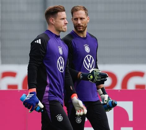 In the picture from left 1 goalkeeper Marc Andre Ter Stegen and 2 goalkeeper Oliver Baumann 03 09 2024, training and subsequent press conference of the German national team, Germany, Herzogenaurach, Herzo Base, Copyright: HMBxMedia xJulienxBecker
