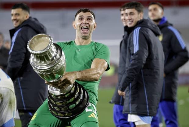 Emiliano Dibu Dibuz Martinez Argentina vs Chile World Cup Qualifiers 2026 Fotobaires 5 9 2024 Copyright: xxNicolasxAboafx