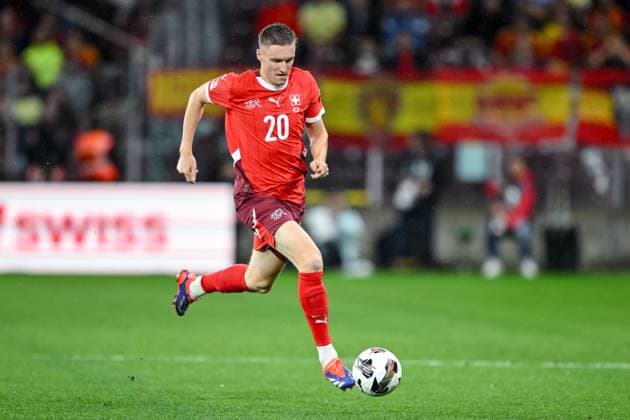 Michel Aebischer Switzerland controls the ball during the UEFA Nations League 2024 2025 League A Group 4 match between Switzerland and Spain at Stade de Geneve on September 8, 2024 in Geneva, Switzerland Defodi 541 SFVESP240908 185 Defodi-541