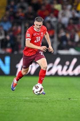 Michel Aebischer Switzerland controls the ball during the UEFA Nations League 2024 2025 League A Group 4 match between Switzerland and Spain at Stade de Geneve on September 8, 2024 in Geneva, Switzerland Defodi 541 SFVESP240908 239 Defodi-541