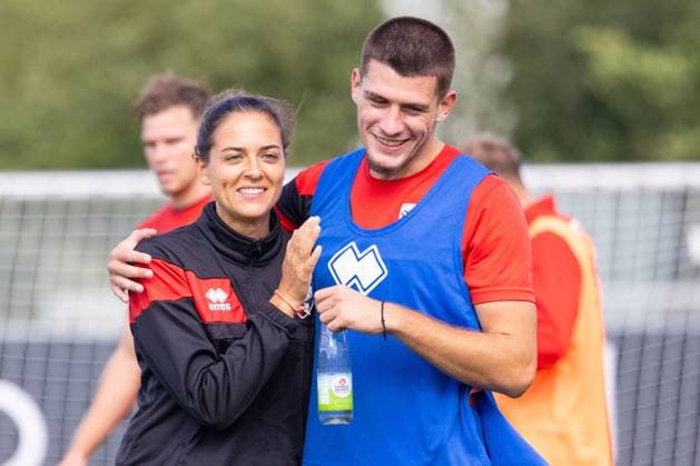 Ingolstadt, Germany 09 September 2024 3 Liga 2024 2025 Training FC Ingolstadt 04 In the picture from left coach Sabrina Wittmann FCI and Mladen Cvjettinovic FCI smiling on the pitch training ground Bayern Copyright: xFotostandx xSchaeferx