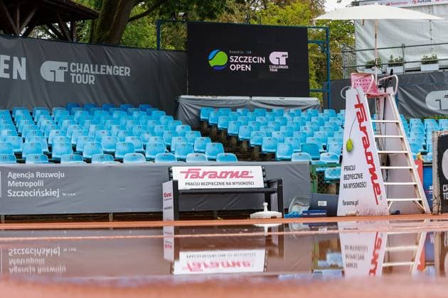 SZCZECIN, 11.09.2024 TURNIEJ TENISA ZIEMNEGO ATP, Tennis Herren CHALLENGER INVEST IN SZCZECIN OPEN 2024 NZ Z POWODU OPADOW DESZCZU ROZGRYWKI ZOSTALY OPOZNIONE, WIDOK NA KORT CENTRALNY DUE TO RAIN GAMES ARE DELAYED, VIEW ON CENTRAL COURT FOT. KRZYSZTOF CICHOMSKI NEWSPIX.PL --- Newspix.pl  240911KCI006