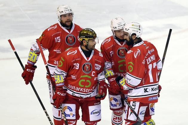 Sahnpark Crimmitschau 13 09 2023 Season 2024 25 Ice Hockey 2 Bundesliga Matchday 1 Eispiraten Eispiraten Ravensburg Towerstars Ole Olleff 15 , Mario Scalzo 79, Rihards Marenis 29, Ladislav Zikmund 17 all EPC Crimmitschau Sachsen Germany