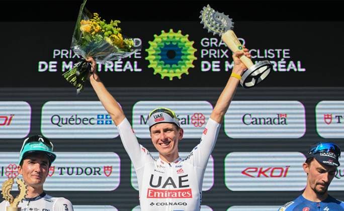 Bilder des Jahres 2024, Sport 09 September Sport Themen der Woche KW37 September 15, 2024, Montreal, Pq, Canada: Tadej Pogacar from Slovenia raises his trophy after winning the UCI Montreal Grand Prix Cycling race in Montreal, Sunday, September 15, 2024. Grand Prix Cycling, Tadej Pogacar, - ZUMAc35_ 20240915_zaf_c35_088 Copyright: xGrahamxHughesx