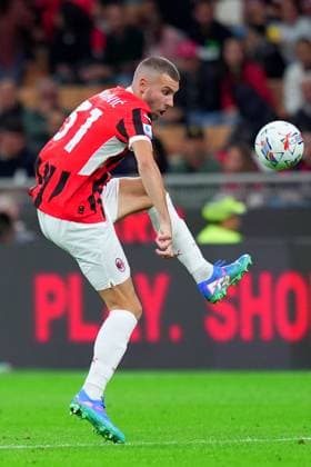 AC Milan s Strahinja Pavlovic during the Serie A soccer match between Milan and Venezia at the San Siro Stadium in Milan, north Italy - Saturday , September 14, 2024. - Soccer .  Copyright: xSpada LaPressex