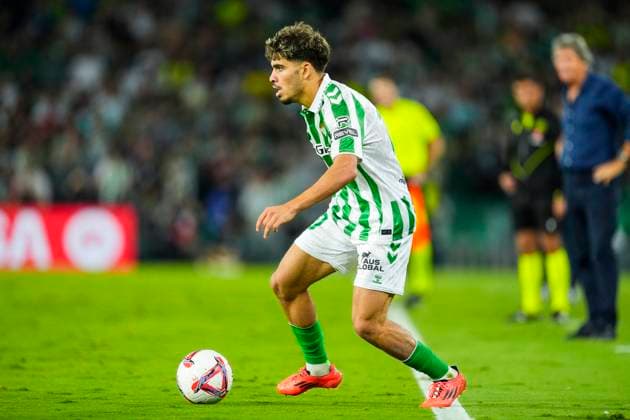 September 23, 2024, Sevilla, Sevilla, SPAIN: Abde Ezzalzouli of Real Betis in action during the Spanish league, La Liga EA Sports, football match played between Real Betis and RCD Mallorca at Benito Villamarin stadium on September 23, 2024, in Sevilla, Spain. Sevilla SPAIN - ZUMAa181 20240923_zaa_a181_131 Copyright: xJoaquinxCorcherox