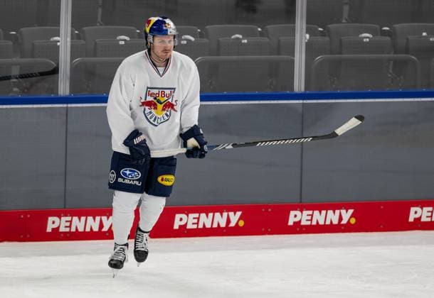 Maximilian Daubner EHC Red Bull Muenchen, 70 GER, Red Bull Muenchen Buffalo Sabres, Ice Hockey, Morning Skate Sessions before the Grand Opening of the SAP Garden, 27 09 2024 GER, Red Bull Muenchen Buffalo Sabres, Ice Hockey, Morning Skate Sessions before the Grand Opening of the SAP Garden, 27 09 2024 Muenchen Copyright: xEibner-Pressefoto FranzxFeinerx EP_HFR