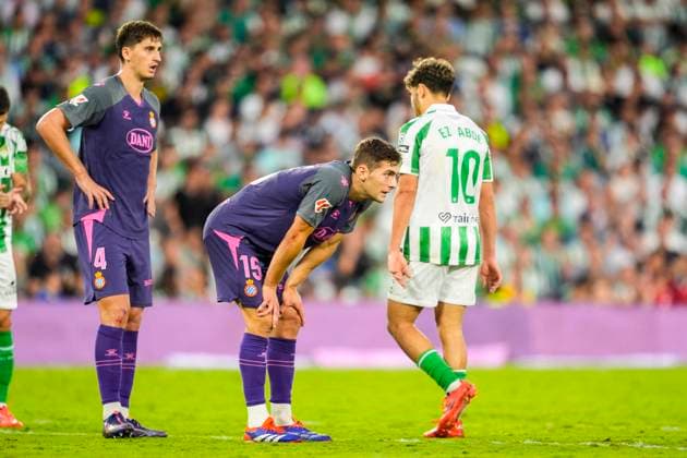 September 29, 2024, Sevilla, Sevilla, SPAIN: Abde Ezzalzouli of Real Betis and Jose Gragera of RCD Espanyol in action during the Spanish league, LaLiga EA Sports, football match played between Real Betis and RCD Espanyol de Barcelona at Benito Villamarin stadium on September 29, 2024, in Sevilla, Spain. Sevilla SPAIN - ZUMAa181 20240929_zaa_a181_276 Copyright: xJoaquinxCorcherox