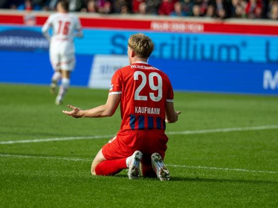 Mikkel Kaufmann FC Heidenheim, 29 , GER, FC Heidenheim vs RB Leipzig, Football, Bundesliga, Matchday 6, Season 2024 2025, 06 10 2024, DFL regulations prohibit any use of photographs as image sequences and or quasi video, Eibner Pressefoto Sascha Walther GER, FC Heidenheim vs RB Leipzig, Football, Bundesliga, Matchday 6, Season 2024 2025, 06 10 2024 Heidenheim Copyright: xEibner-Pressefotox EP_EER