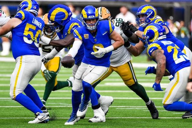 NFL, American Football Herren, USA 2024: Packers vs Rams OCT 06 October 6, 2024 Inglewood, CA.Los Angeles Rams quarterback Matthew Stafford 9 in action in the first quarter during the NFL football game. Green Bay Packers vs. Los Angeles Rams.Mandatory Photo Credit: Louis Lopez Cal Media (Credit Image: Â Louis Lopez Cal Sport Media) Inglewood California United States of America EDITORIAL USE ONLY Copyright: xx ZUMA-20241006_zma_c04_101.jpg LouisxLopezx csmphotothree303382