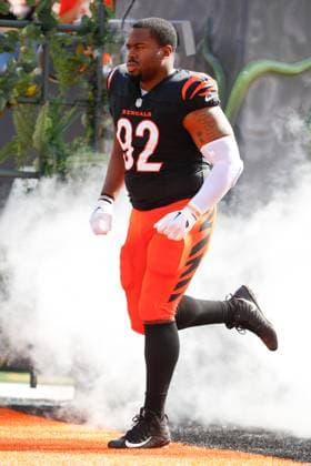 CINCINNATI, OH - OCTOBER 06: Cincinnati Bengals defensive tackle B.J. Hill (92) runs onto the field before the game against the Baltimore Ravens and the Cincinnati Bengals on October 6, 2024, at Paycor Stadium in Cincinnati, OH. (Photo by Ian Johnson Icon Sportswire) NFL, American Football Herren, USA OCT 06 Ravens at Bengals EDITORIAL USE ONLY Icon241006048
