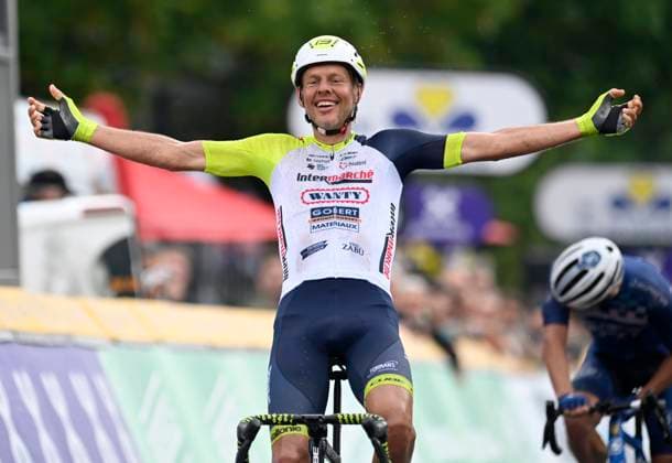 Brussels Cycling Classic 2022 Cycling Race BRUSSELS, BELGIUM - JUNE 05 : Van Der Hoorn Taco (NED) of Intermarche - Wanty - Gobert Materiaux celebrates the win during the Flanders Classics 10th Brussels Cycling Classic cycling race with start and finish in Brussels on June 05, 2022 in Brussels, Belgium, 5 06 2022 Brussels Belgium  Copyright: xNicoxVereeckenx 10983689-079
