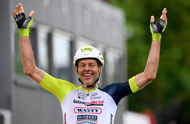 Brussels Cycling Classic 2022 Cycling Race BRUSSELS, BELGIUM - JUNE 05 : Van Der Hoorn Taco (NED) of Intermarche - Wanty - Gobert Materiaux celebrates the win during the Flanders Classics 10th Brussels Cycling Classic cycling race with start and finish in Brussels on June 05, 2022 in Brussels, Belgium, 5 06 2022 Brussels Belgium  Copyright: xNicoxVereeckenx 10983689-083
