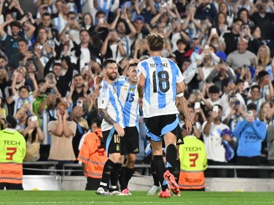 BUENOS AIRES, ARGENTINA - OCTOBER 15: Lionel Messi of Argentina celebrating after scoring the fitth goal of his team during a match between Argentina Vs Bolivia as part of World Cup 2026 Qualifiers at Estadio Mas Monumental on October 15, 2024 in BuenosAires, Argentina. Buenos Aires Buenos Aires Argentina Copyright: xIMAGOx xPhotoCero5x xLucianoxBisbalxPhotoCero5x