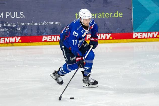 20 10 2024, DEL, German Ice Hockey League Season 2024 25, 11 Matchday Adler Mannheim v Düsseldorfer EG Picture Kristian Reichel 11, Mannheim Copyright: xUdoxHerrmannx