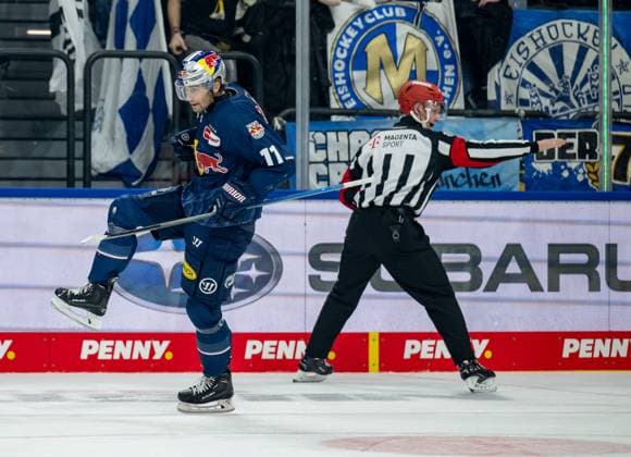 Markus Eisenschmid EHC Red Bull Muenchen, 11 celebrates his goal for 2 0 GER, EHC Red Bull Muenchen vs Nuernberg Ice Tigers, Ice Hockey, DEL, Matchday 11, Season 2024 2025, 20 10 2024 GER, EHC Red Bull Muenchen vs Nuernberg Ice Tigers, Ice Hockey, DEL, Matchday 11, Season 2024 2025, 20 10 2024 Muenchen Copyright: xEibner-Pressefoto HeikexFeinerx EP_HFR