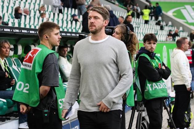Head of Licensing Peter Niemeyer Werder Bremen 1 Soccer Bundesliga Season 2024 2025 VfL Wolfsburg vs Werder Bremen at the Volkswagen Arena in Wolfsburg Soccer,Germany,Man,Men,20 10 2024