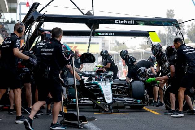 KIMI ANTONELLI Andrea (ita), Mercedes AMG F1 Team W15, action during the Formula 1 Gran Premio de la Ciudad de Mexico 2024, 20th round of the 2024 Formula One World Championship, WM, Weltmeisterschaft from October 25 to 27, 2024 on the Autodromo Hermanos Rodriguez, in Mexico City, Mexico - F1 - MEXICO CITY GRAND PRIX 2024 DPPI Panoramic  241025_R19_USA_DP_F12024GP20MEX_JK594091